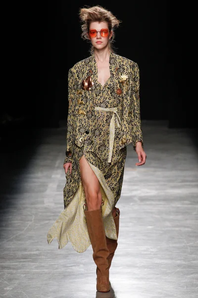 Look 51